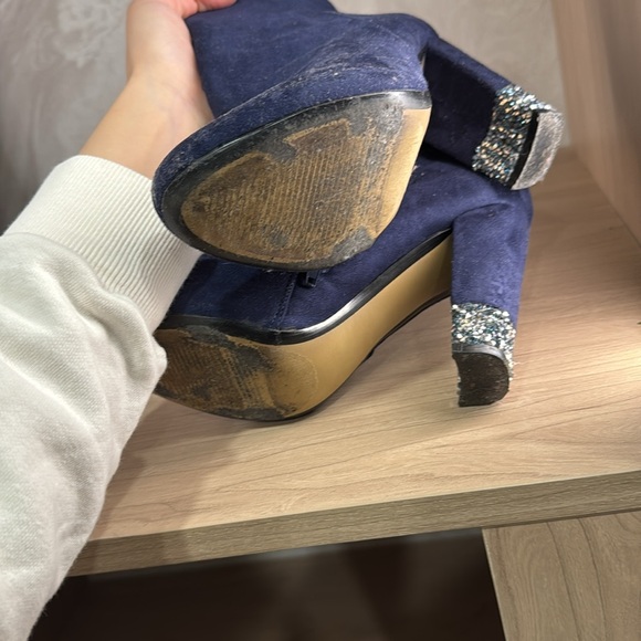 XOXO Rhinestones Velvet Booties - Picture 3 of 5